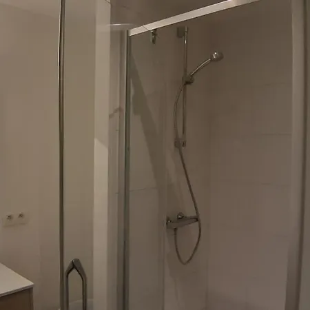 Apartment Duplex Pour 3-4 Personnes A *