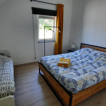 Duplex Pour 3-4 Personnes A Apartment Ciney